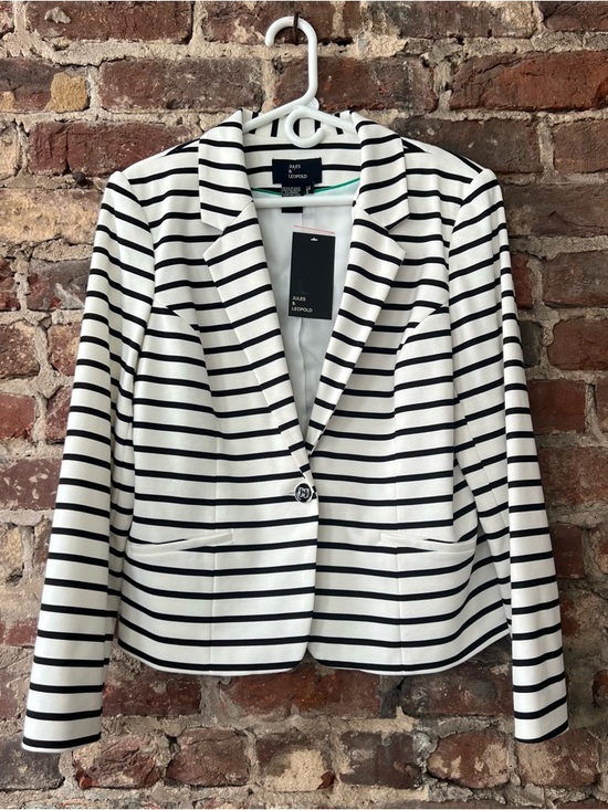 Jules & Leopold Jackets & Blazers - Jules & Leopold Black and White Striped Notch Lapel Blazer